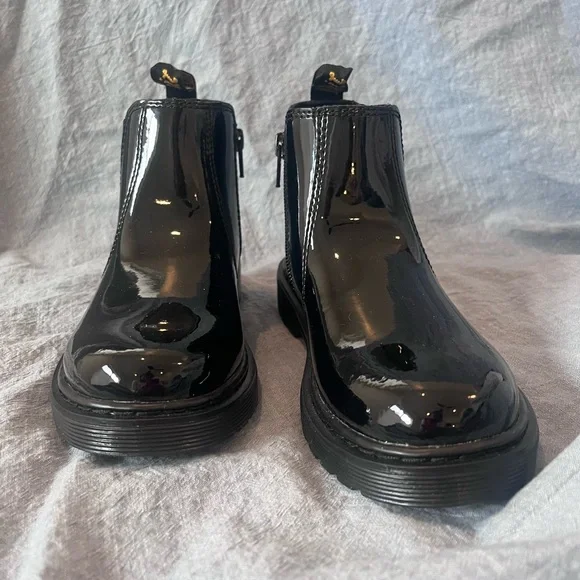Dr. Martins Patent Leather Boots NEW - Picture 5 of 6